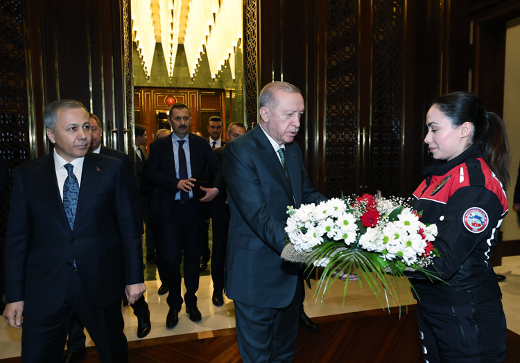 Cumhurbaşkanı Erdoğan: Emniyet birimlerimiz, eşkıyalığa fırsat vermemiştir