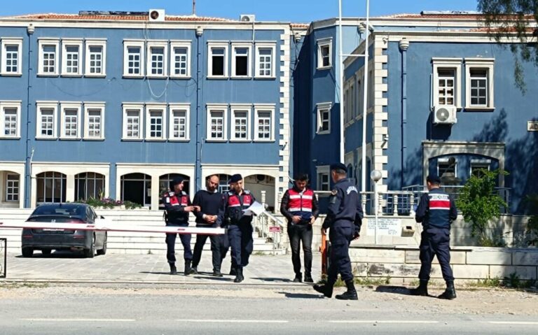 Eski TBMM Başkanvekili Fehmi Işıklar’ın eşi öldürüldü; oğlu tutuklandı