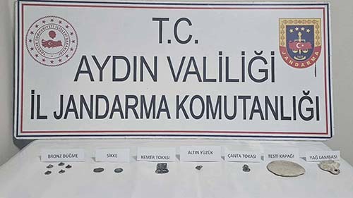 Kaçak kazıda çıkan objeleri satmak için müşteri arayan 4 şüpheli yakalandı