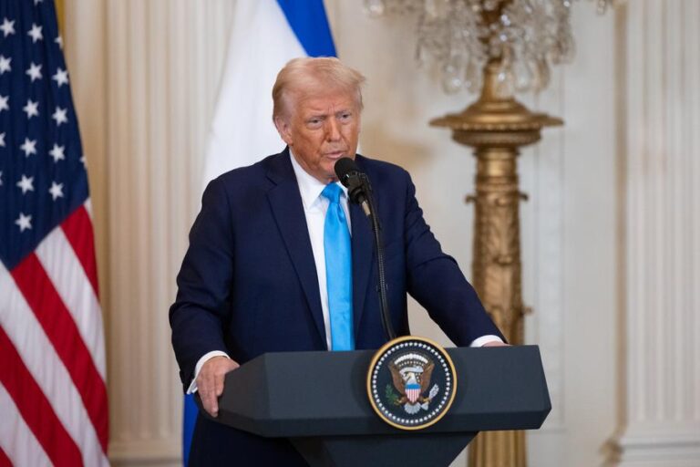 Trump: Çin ile iyi bir anlaşma yapmalıyız