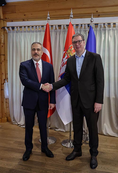 Bakan Fidan, Sırbistan Cumhurbaşkanı Vucic tarafından kabul edildi