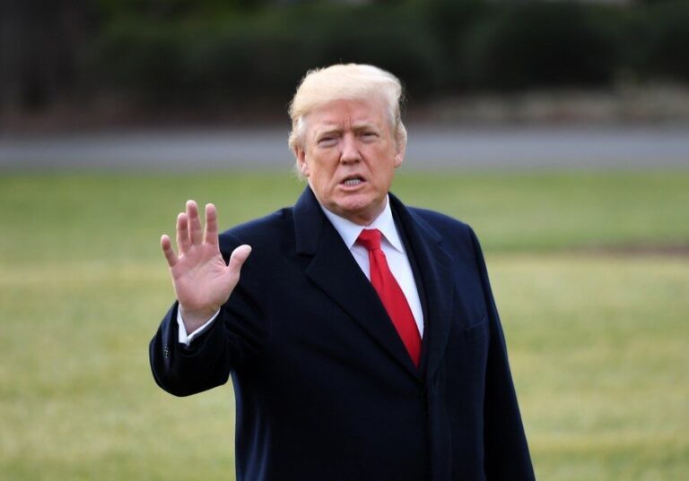 ABD’de 22 kişi, üç başkanlık kararnamesi nedeniyle Trump’a dava açtı