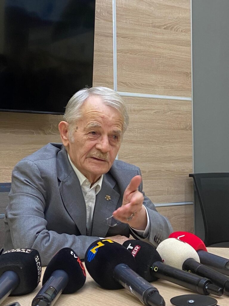 Kırım Tatarları Milli Lideri Kırımoğlu: Toprak bütünlüğü sağlanmazsa savaş bitmeyecek