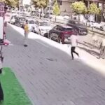 Bıçaklı kavgadan kaçarken minibüsün altında kalıp öldü; olay anı kamerada 5 bicakli kavgadan kacarken minibusun altinda kalip oldu olay ani kamerada 11f204e2ac88