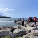 denizde bogulma tehlikesi geciren baba kurtarildi oglu kayboldu e0d63f07ee6f