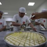 Gaziantep'te baklavacıların bayram telaşı 4 gaziantepte baklavacilarin bayram telasi f6d261609d9b
