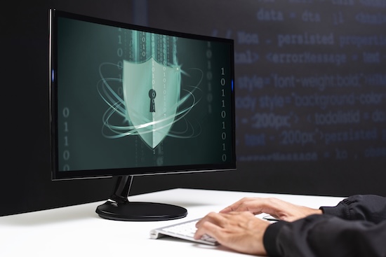 Google, Apple, Facebook Hesapları Riskte: 184 Milyon Şifre Sızdırıldı
