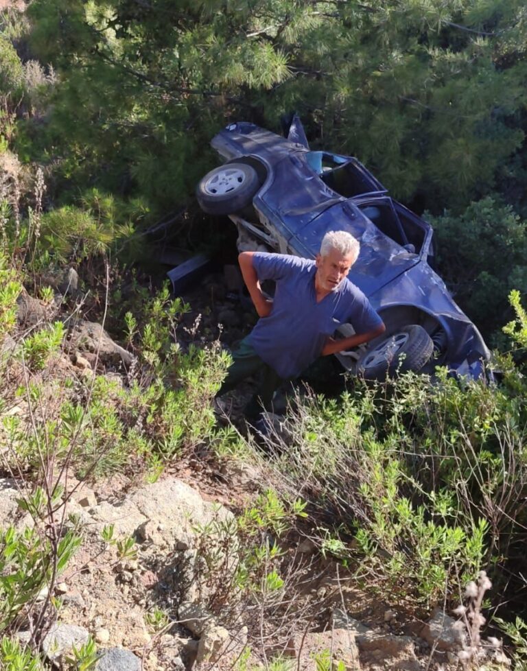 Hatay’da otomobil, 40 metreden uçuruma yuvarlandı; 1 ölü, 2 yaralı