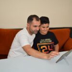 Kanser hastası Muhammed, evde aldığı eğitimlerle bursluluk sınavını yüksek puanla kazandı 9 kanser hastasi muhammed evde aldigi egitimlerle bursluluk sinavini yuksek puanla kazandi 9399de025454