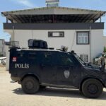 tartistigi babasini basina cekicle vurarak agir yaraladi e990004b0be4