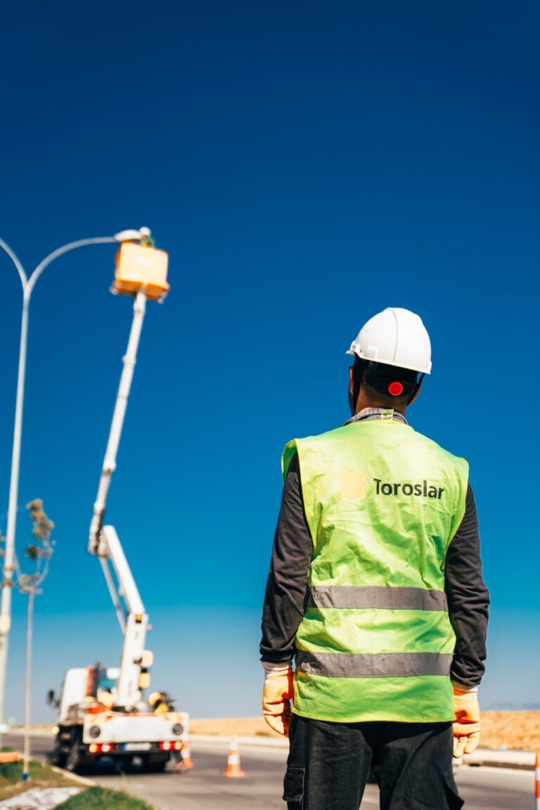 Toroslar EDAŞ, Hatay’da enerji altyapısını güçlendirmeye devam ettiğini duyurdu