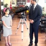 Uzay mühendisi olmak isteyen İlkim'e belediye başkanından teleskop hediyesi 1 uzay muhendisi olmak isteyen ilkime belediye baskanindan teleskop hediyesi b0fd4a44f616