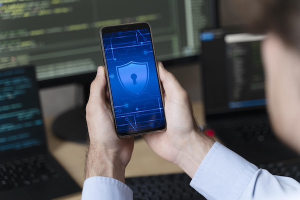 WhatsApp’tan Telegram’a: Mesajlaşma Uygulamalarının Güvenlik Özellikleri Karşılaştırması