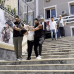 istanbul gungorende tartistigi kisiyi silahla vurup olduren supheli saklandigi bavulda bulundu 881c93b49082