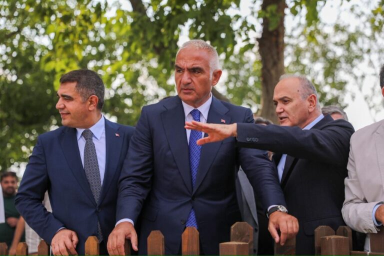 Bakan Ersoy: Terörsüz Türkiye; kalkınmış, refahını artırmış, kardeşliğini güçlendirmiş Türkiye demektir (3)