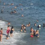 bodrumda turistlerin deniz keyfi ccea18d77461