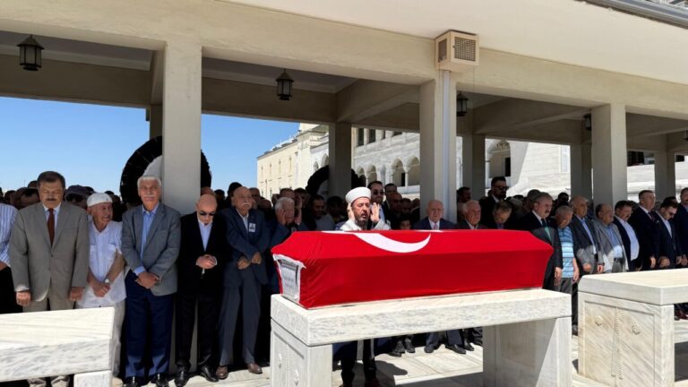 Eski Sağlık Bakanı Şıvgın için TBMM’de tören (2)