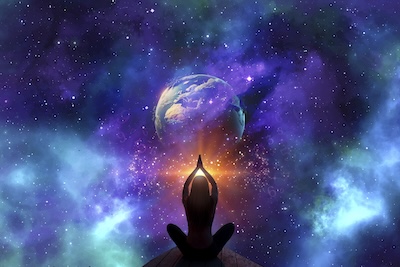 Evren Enerjisini Hayatına Çekmenin Yolları: Meditasyon ve Niyet Çalışmaları