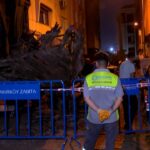 istanbul bakirkoyde 100 yillik tarihi bina coktu b6e71efee148