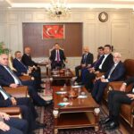 bakan bayraktar adiyamanda turkiye yuzyili bulusmalari toplantisina katildi e8d8e7e63d3d