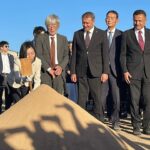 Bakan Ersoy: Göbeklitepe'de Neolitik Çağ'ın ritüellerine ışık tutacak insan heykeli bulundu (2) 3 bakan ersoy gobeklitepede neolitik cagin rituellerine isik tutacak insan heykeli bulundu 2 f6c0bea6d65c