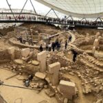 bakan ersoy gobeklitepede neolitik cagin rituellerine isik tutacak insan heykeli bulundu cea788bf761a