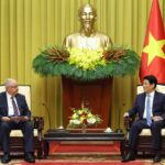 bakan guler vietnam cumhurbaskani cuong tarafindan kabul edildi 4db3c2fe4914