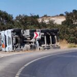 balikesirde amonyum nitrat yuklu tanker devrildi patlama riskine karsi yol kapatildi 7a6b2fb53e30