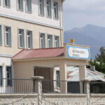 bicakla sinifa girip 2 ogretmeni yaraladi e8712875de36