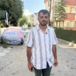 Çocuklarının gözü önünde babaya tokat atan cip sürücüsüne mahalleliden tepki 1 cocuklarinin gozu onunde babaya tokat atan cip surucusune mahalleliden tepki d3ab59b23c7b