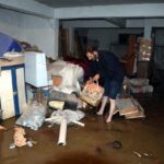 cop yiginlari kanallari kapatinca mahalleyi su basti 8030dbb4151c
