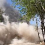 diyarbakirda depremde hasar goren eski emniyet binasinin yikimi yapildi video eklendi 093c7f731297