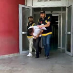 fuhus operasyonunda polisi gorunce cati katina saklandilar 470c67d3111d