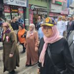 gaziler gununde esleri de gazilerle birlikte yurudu 6f607b6fe911