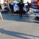 istanbul basaksehirde kazada otomobile saplanan demir surucunun bacagini delip aracin arkasindan cikti 14f8d1d28b2f