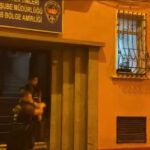 istanbul taksimde sokakta uyuyan adamin telefonunu calip kacti o anlar kamerada a9854030428d