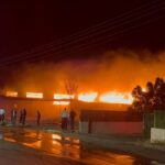 izmirde mobilya fabrikasinda yangin 3dbc0fe213e2