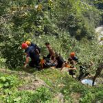 kamyonet ucurumdan dere yatagina yuvarlandi 1 olu 1 yarali 002b40f828df