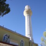 muglada firtina minarenin kulahi ile evlerin catilari uctu agaclar devrildi fb5755341fcd