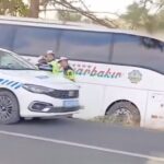 otobusle carpisan otomobildeki ayni aileden 4 kisi oldu 712b8d4db4c4