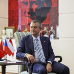 ozgur ozel cek cumhuriyeti buyukelcisi stapaneki kabul etti 1105322a3792