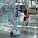 robot seymenlere dansiyla eslik etti 6c1b165baa8f