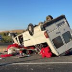 sanliurfada tutun iscilerinin tasindigi minibus devrildi 20 yarali 6713f5cb7104