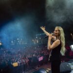 Şarkıcı Maral, Bingöl'de sahneye çıktı 6 sarkici maral bingolde sahneye cikti bf9412f7ae2b