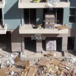 TOKİ konutlarında sağlam seramikleri aşağı atıp kıran işçilerin işine son verildi 1 toki konutlarinda saglam seramikleri asagi atip kiran iscilerin isine son verildi a777a013d5e3