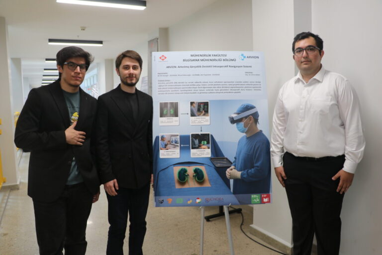 Üniversite öğrencilerinden ameliyatlarda ‘artırılmış gerçeklik’ desteği