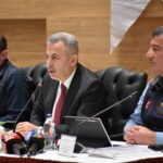 İzmir'de Dirençli Şehir Projesi Geliştiriliyor, Afet Risk Yönetimi İçin Önemli Adımlar Atılıyor 8 afad baskani pehlivan direncli izmir projesinin lasmanini 2 ay icerisinde gerceklestirecegiz a8a522681313