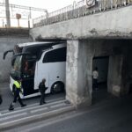 Ağrı 1970 Spor'un takım otobüsü, Kayseri'de altgeçide sıkıştı 6 agri 1970 sporun takim otobusu kayseride altgecide sikisti 6b1f53354022