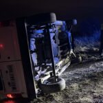 alkollu surucu esi ve 2 yasindaki bebegi aractayken polisten kacip kaza yapti fa14b35840c7