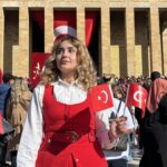 Anıtkabir, Cumhuriyet Bayramı'nda Yoğun Ziyaretçi Akınına Uğradı 9 anitkabirde cumhuriyet coskusu video eklendi 6ffda490d1ee